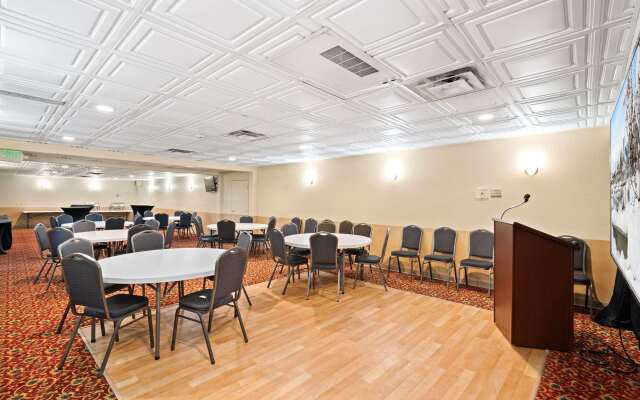 Clarion Hotel & Suites Fairbanks near Ft. Wainwright