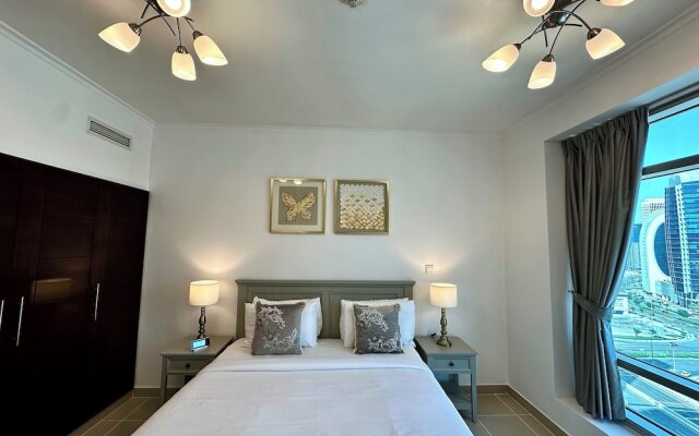 Lux BnB Burj Views