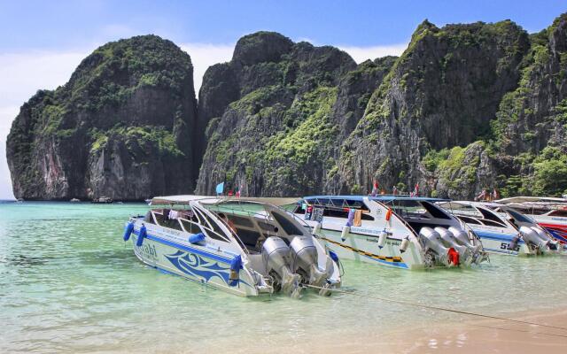 Le Meridien Phuket Beach Resort