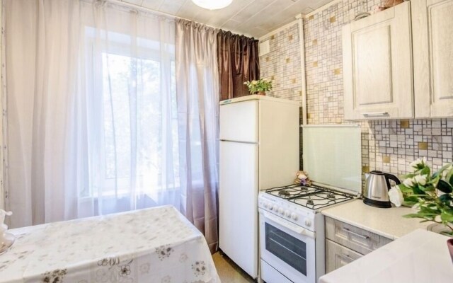 Apartment - Generala Tyuleneva 35