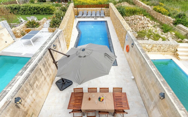 Solaris Gozitan Villa With Pool Gozo
