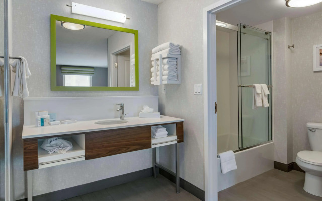 Hampton Inn & Suites by Hilton Edmonton/West