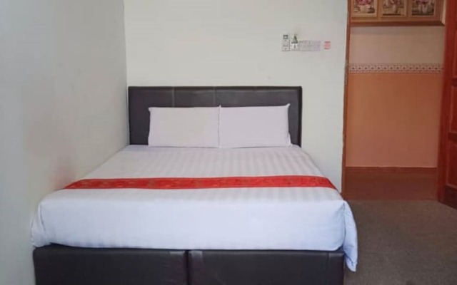 OYO 90785 Pandan Hotel