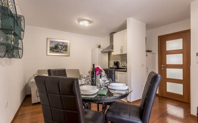 Apartments And Rooms Villa Erede