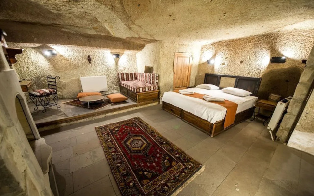 Harkasos Cave Hotel