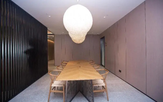 Yiling Hotel