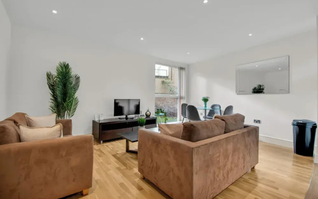 One Bed Apartment in Waterloo near Southwark