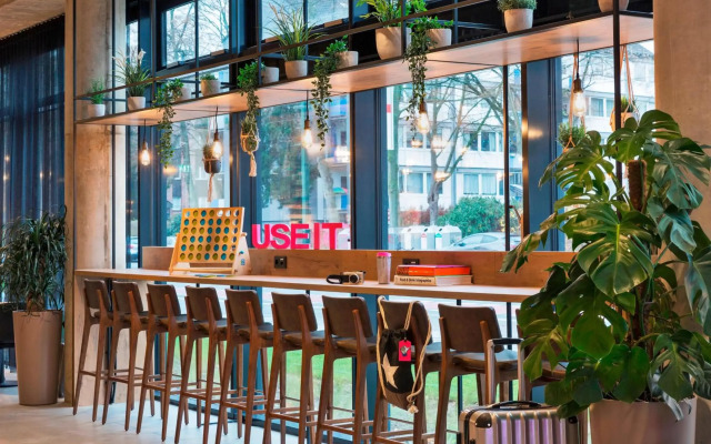 Hotel Moxy Duesseldorf South