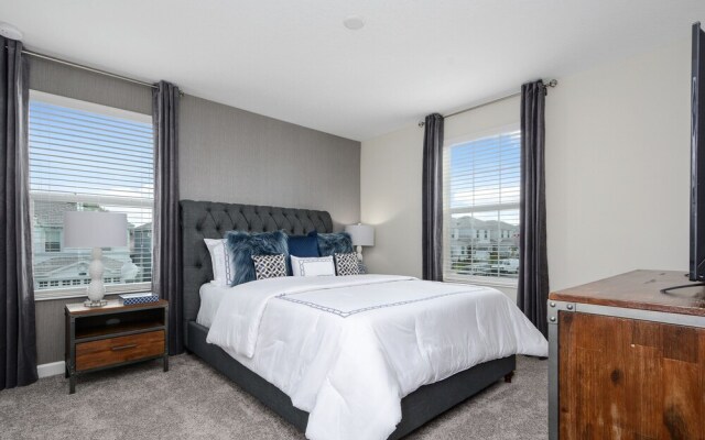 1575OL Ultimate 8 Bedroom