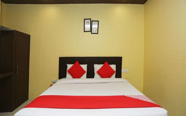 OYO 23694 Hotel Shikhar Palace