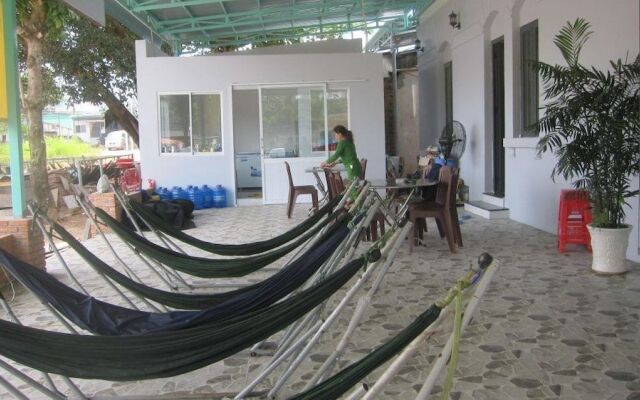 Khách Sạn Bảy Tâm - Khách Sạn Gần Dinh Thầy Thím