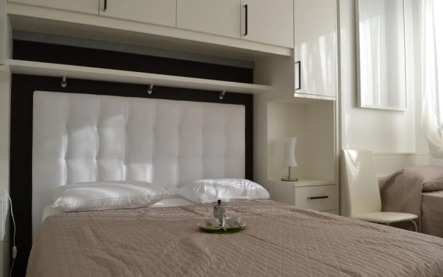 Renovated Flat With Pool and Terrace Near the Beach