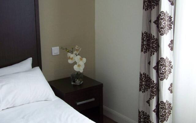 Brit Hotel Confort Auclair Gueret