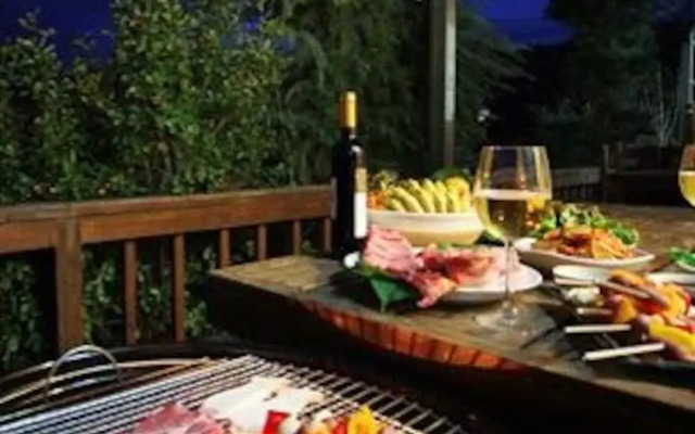 Anmyeondo Blue Ara Pension