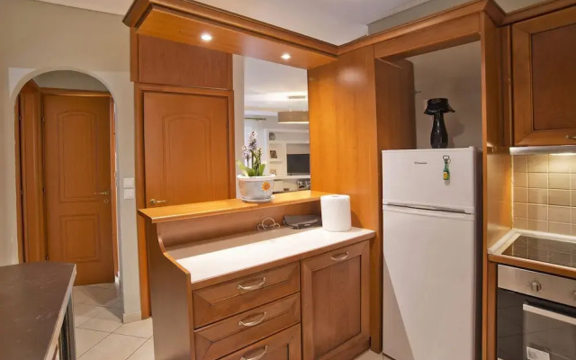 Seaside Apartment in Piraeus