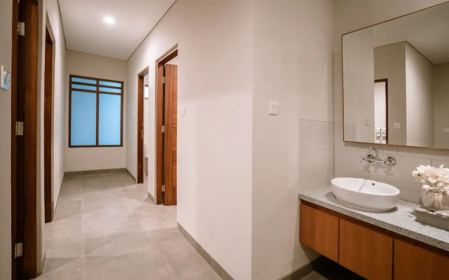 One Degree Sunset Hill Leisure