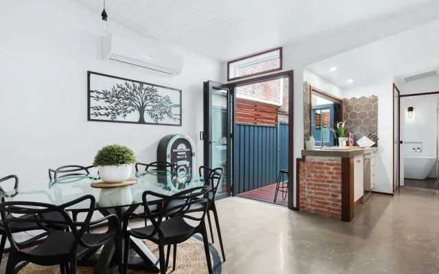 UNIQUE - New York Loft Style Townhouse