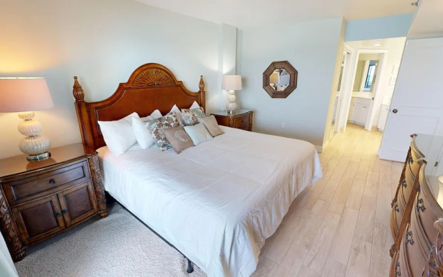 Inlet Reef 308 3 Bedroom Condo by RedAwning