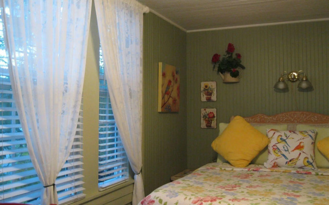 A White Jasmine Inn