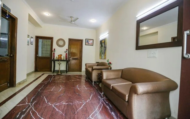 Fabexpress Global Residency Inn