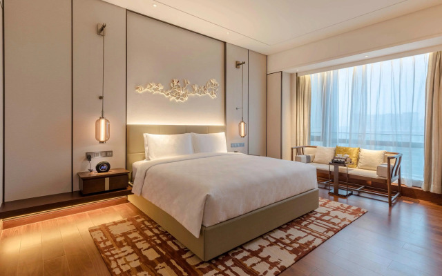 HUALUXE Beijing Xinan by IHG