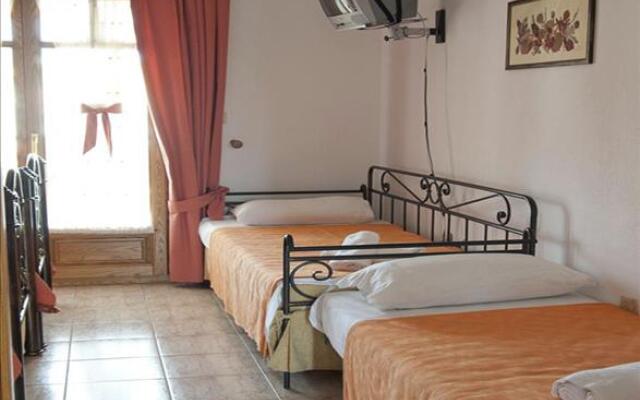 Hotel Ismini