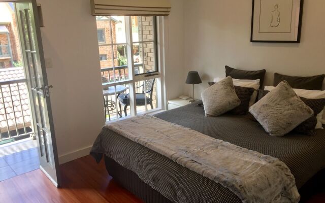 Luxury Townhouse in chic North Adelaide