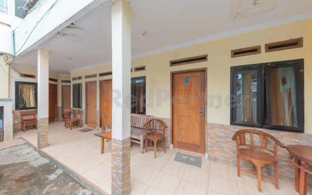 OYO 3879 Villa Sari Intan