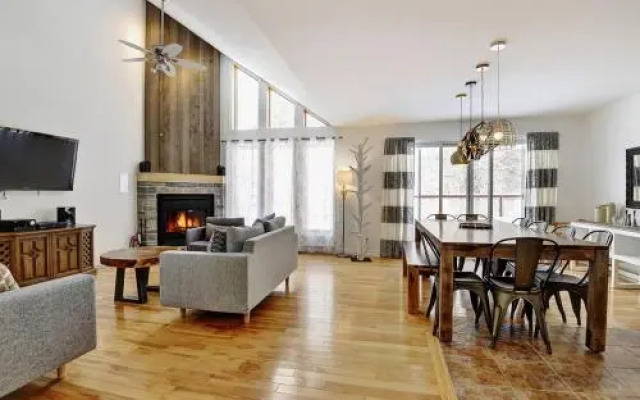 Chalet - 585 Chemin Du Hibou