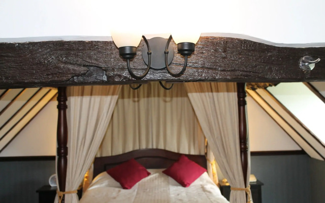 Oak Farm Hotel