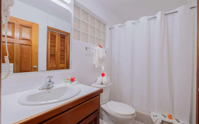 Best Western Grand Baymen Gardens