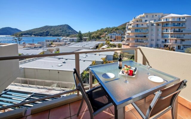 Barrington, 713/35-45 Shoal Bay Road