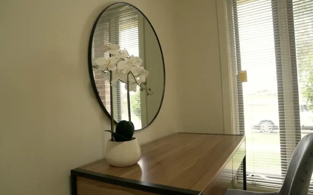 Newly Modern Home for Big Group near SC
