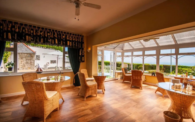 The Leconfield Hotel