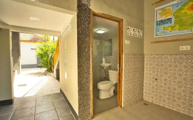Ladiva Shore Hotel