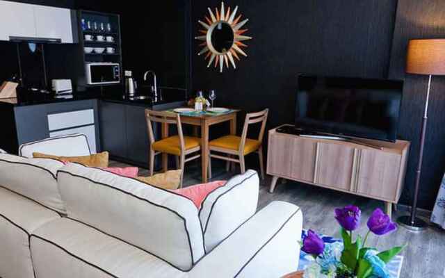 Apartment 22 @The Deck by Lofty Villas