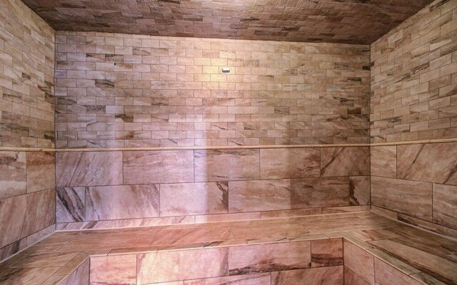 Tyra Riverbend 111 Condo by RedAwning