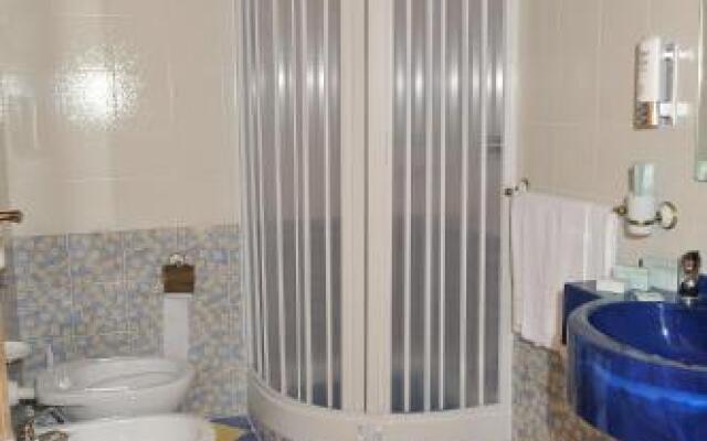 Albergo Roses