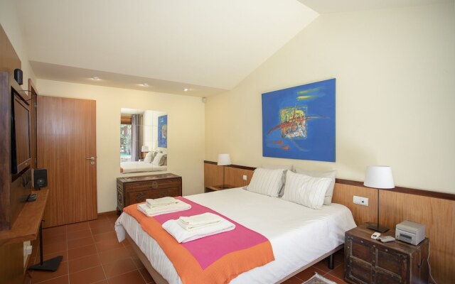 Liiiving  Caminha Countryside Pool House