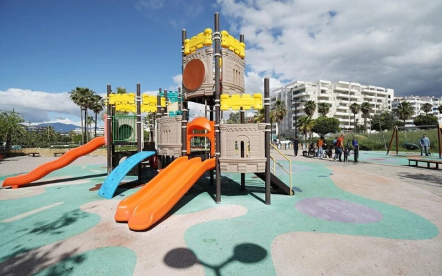 Albatross Hills, La Campana