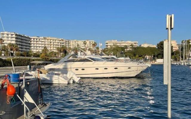 Yacht 17M Cannes Croisette Port Canto,3 Ch,clim,tv