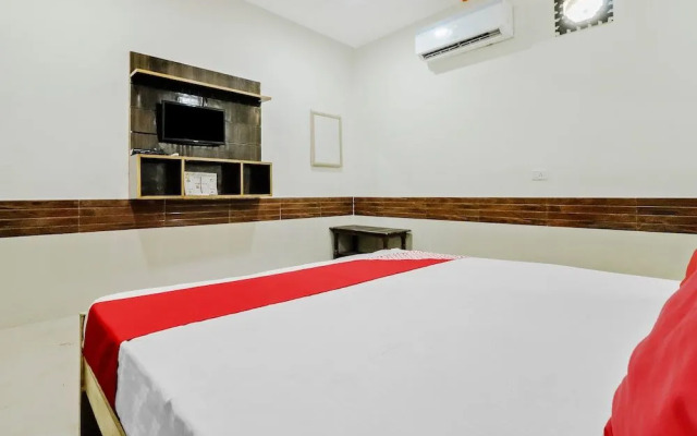 Shri Govind Dham by OYO Rooms
