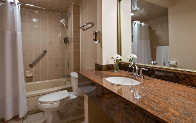 Best Western Plus Ottawa City Centre