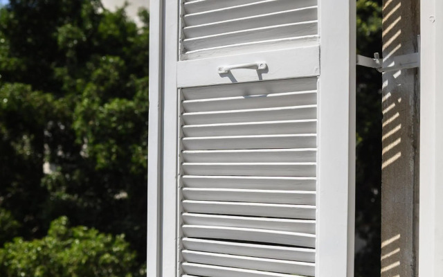 Modern and Bright 3BR apartment with 2 Balconies