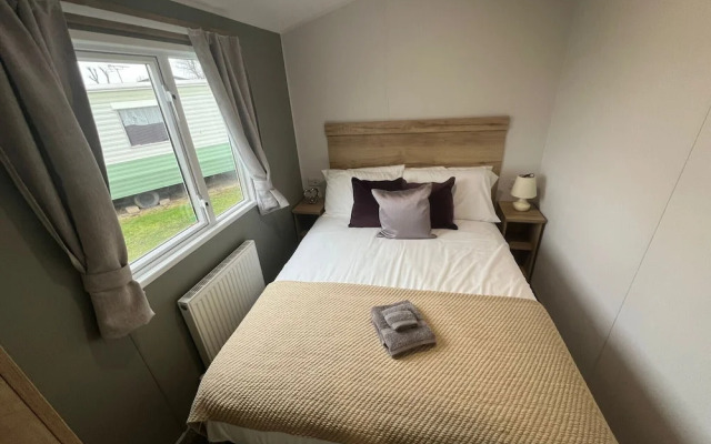 8 Guests - Swimming Pool - 1min to the Beach