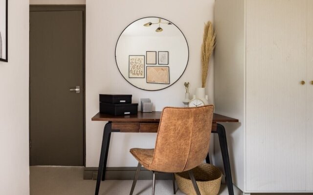 The Kensington And Chelsea Classic - Glamorous 2bdr Flat