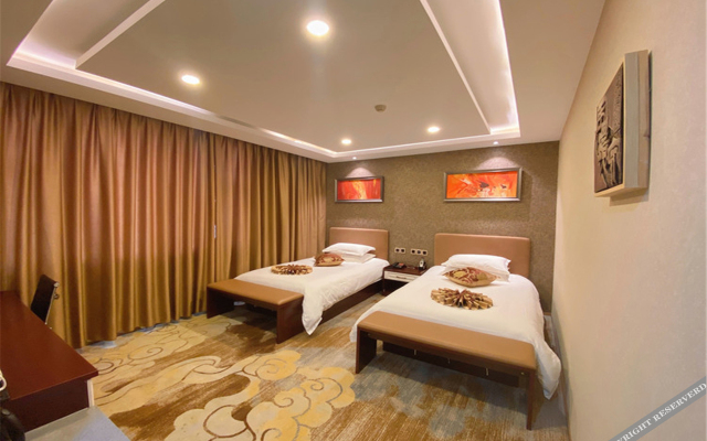 qingzhu Jinyue Hotel (Kuangshan Automobile Great World, Shanghai, Jinan)