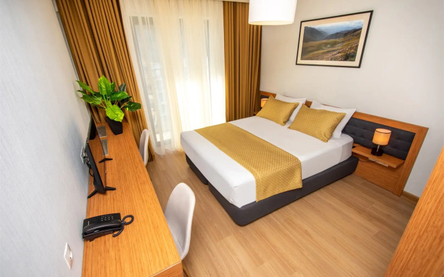 Orbi Palace Hotel Official