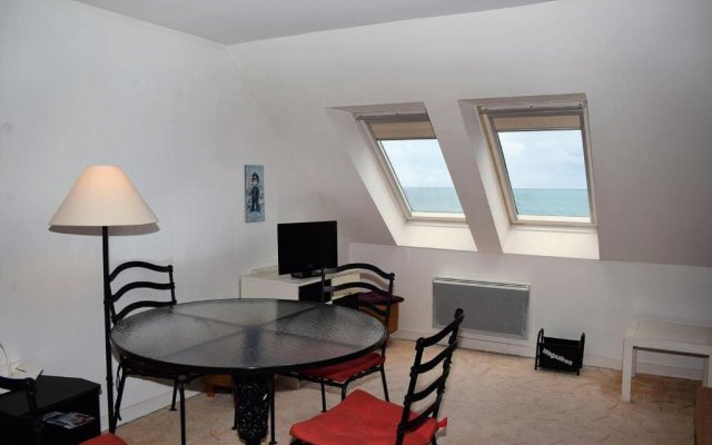 Appartement au dernier étage plage de Trestraou à PERROS-GUIREC - ref 858