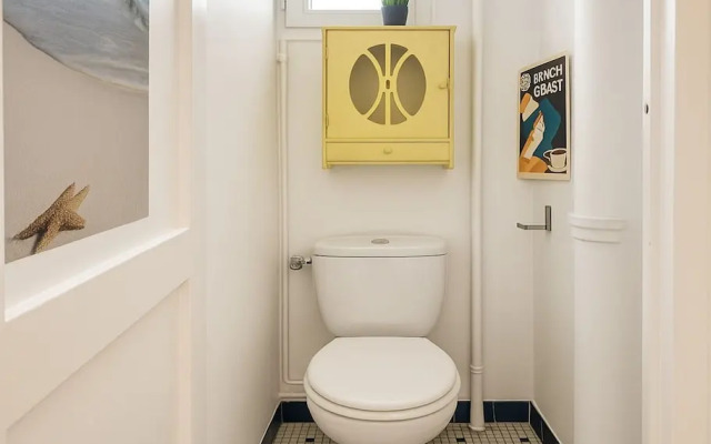 3 pieces pres du Pantheon